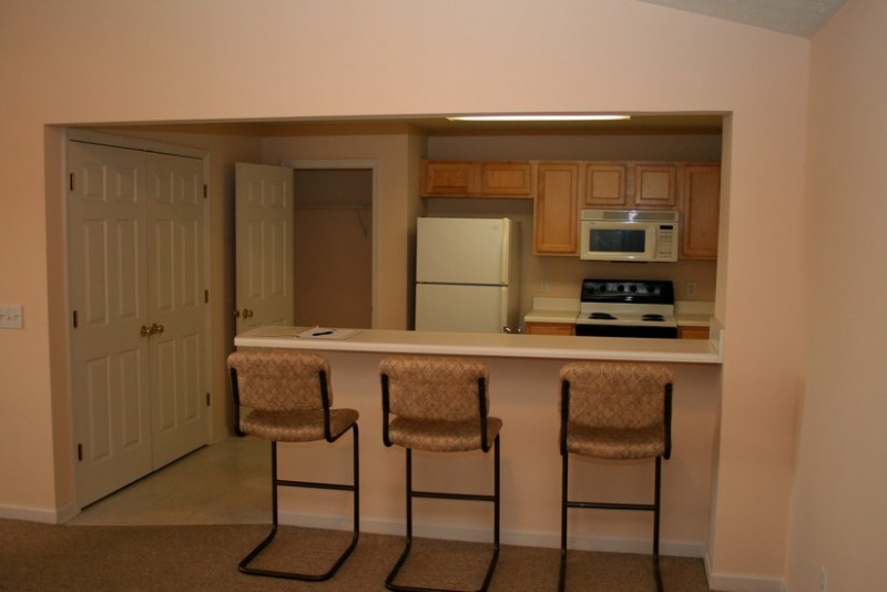 Breakfast bar/kitchen Breakfast bar/kitchen