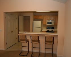Breakfast bar/kitchen